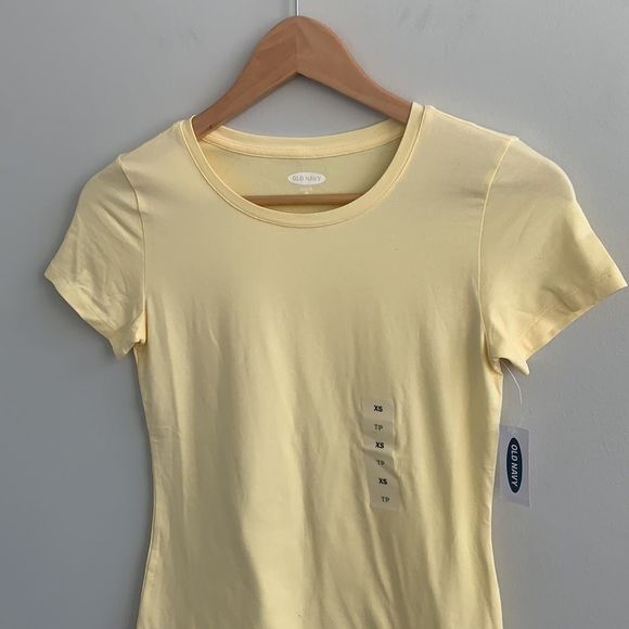 New Old Navy Short Sleeve T-Shirt - Picture 2 of 6